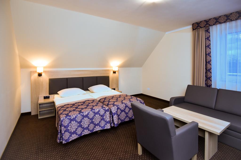 Motel Db2000 Biłgoraj 객실 사진