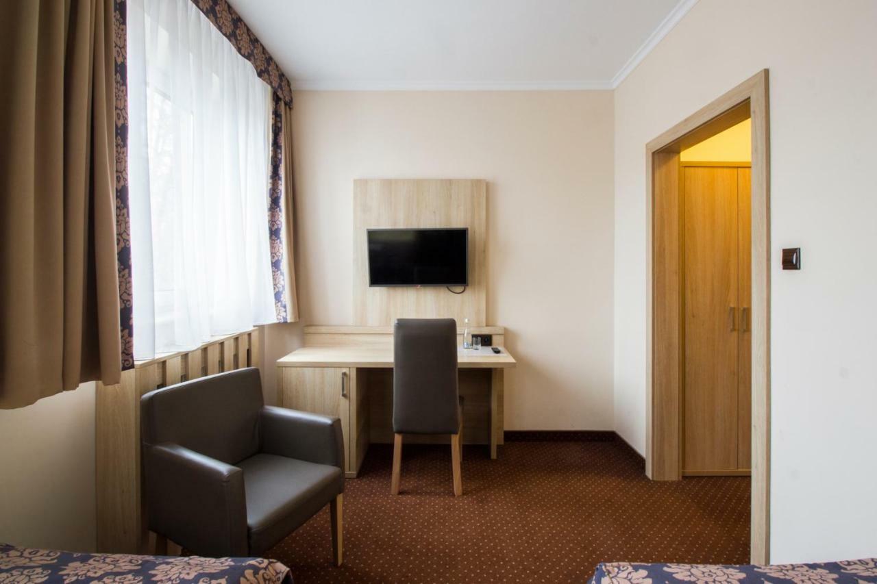 Motel Db2000 Biłgoraj 외부 사진